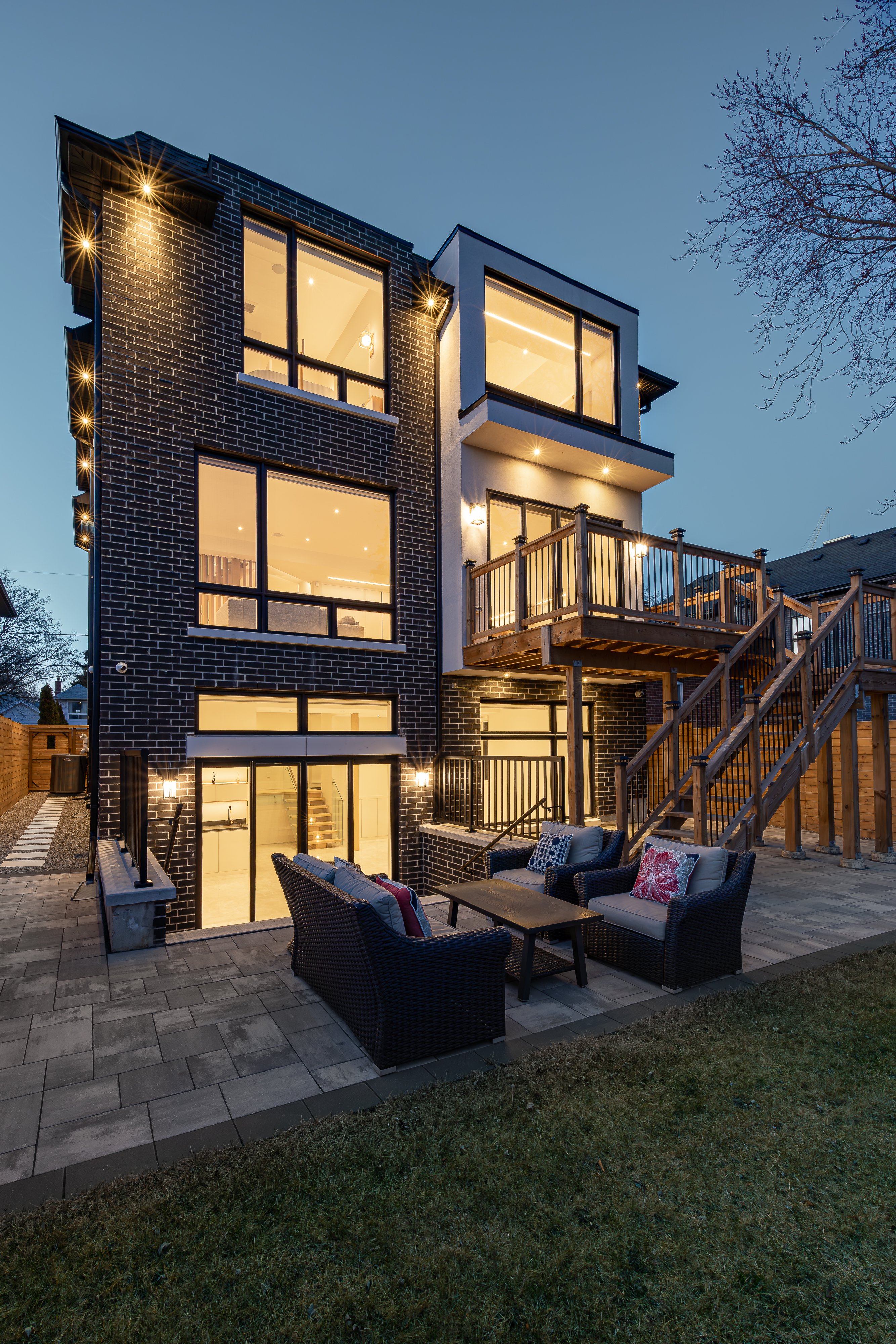 Home addition by Fatahi Building