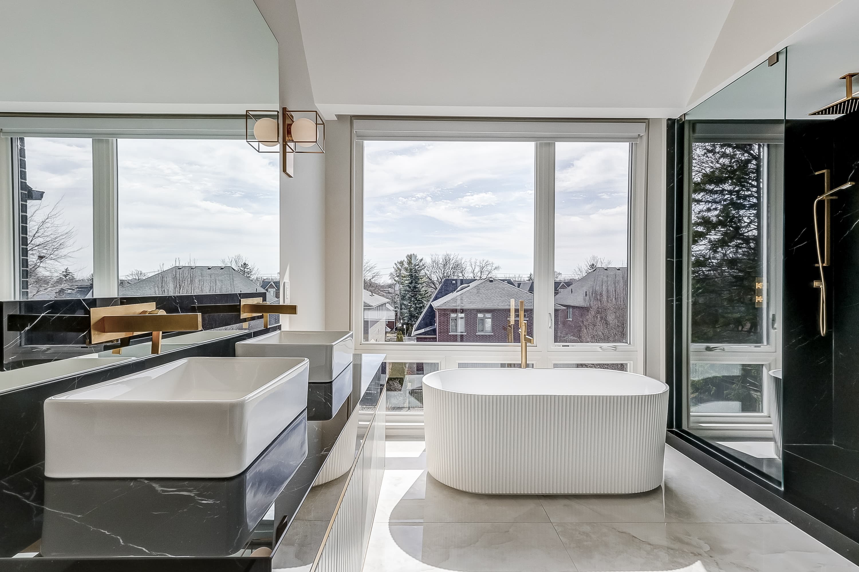 Poyntz Avenue, ensuite bathroom with freestanding tub